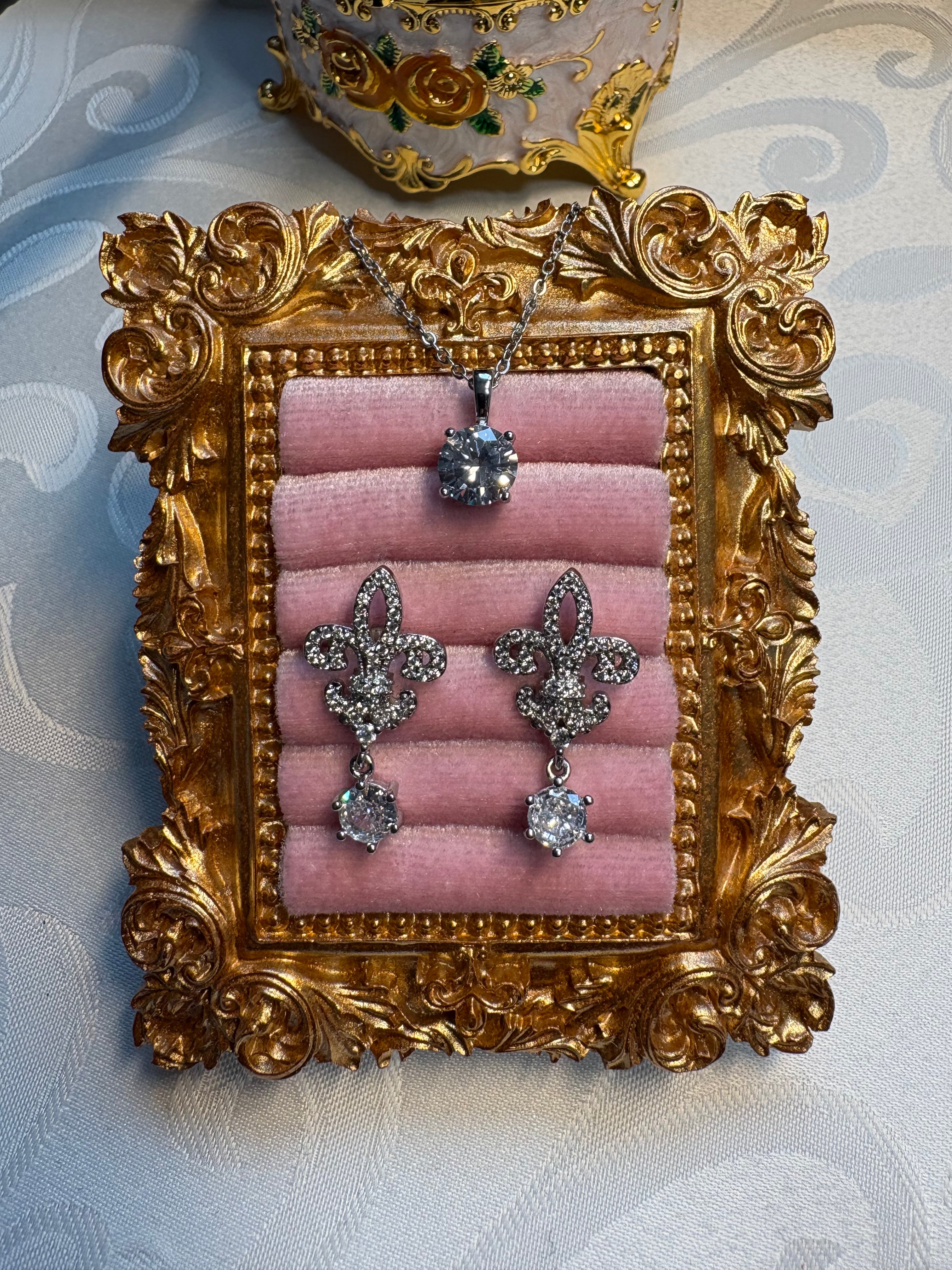 Elegantes Schmuckset