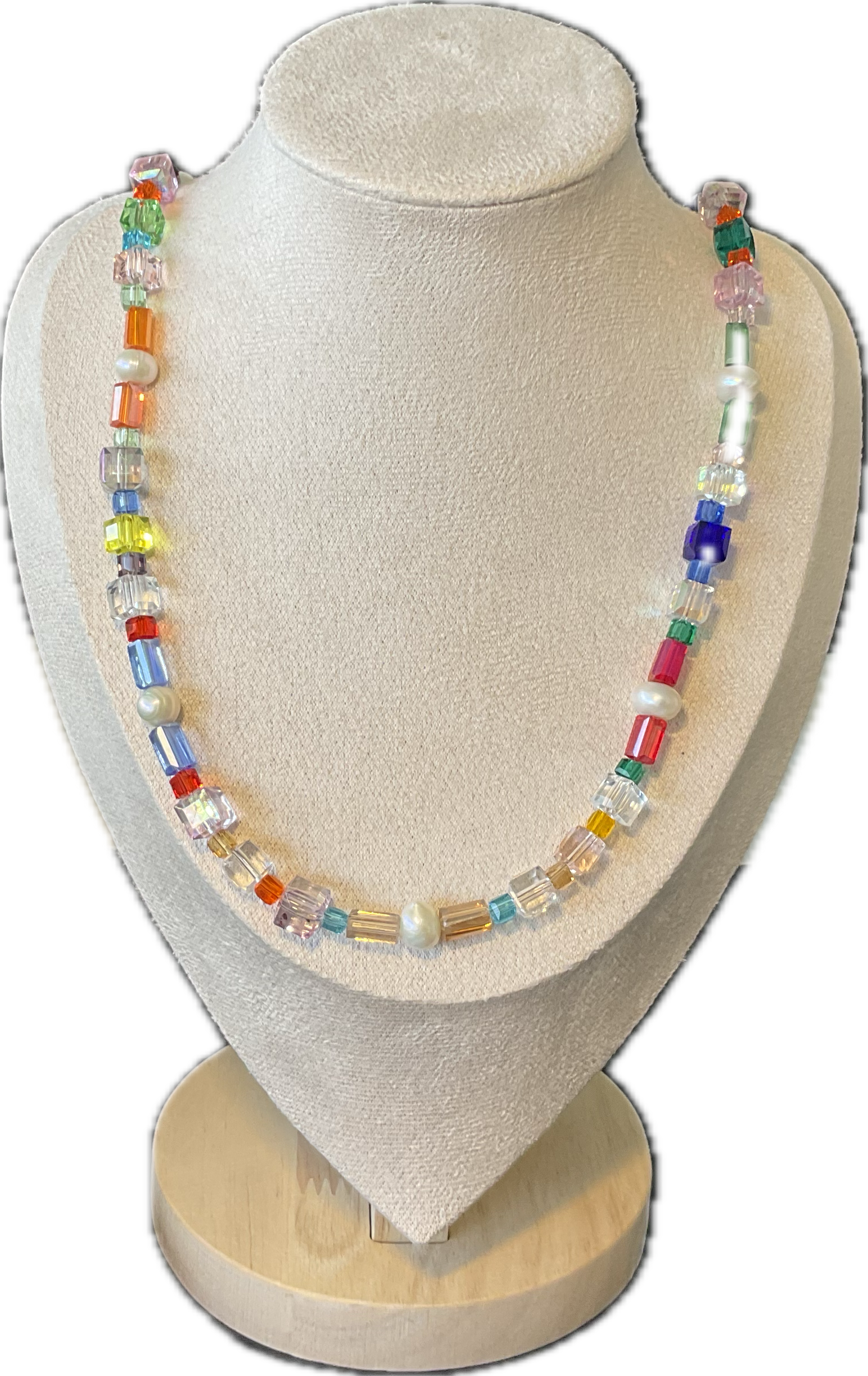 Kette mit österreichischen Glasperlen und natürliche Perlen