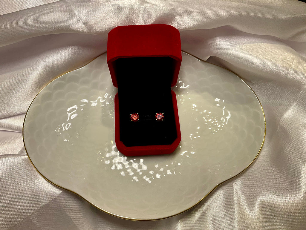 0,5 Karat Lab Diamond rot mit 18K vergoldete Ohrringe